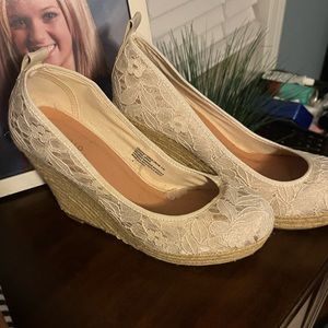 Great pumps/ dress shoes